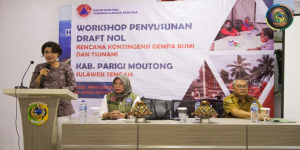 Asisten Administrasi Umum Aswini Dimple resmi membuka Workshop Penyusunan Draf Nol Rencana Kontingensi Bencana Gempa Bumi dan Tsunami di Parigi Moutong 